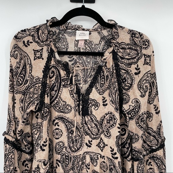 Knox Rose Beige & Black Paisley Print Boho Blouse - Picture 4 of 15